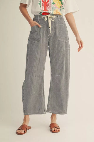 Curvy Stripe Barrel Pants