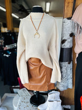 Load image into Gallery viewer, Fav Mini Skirt
