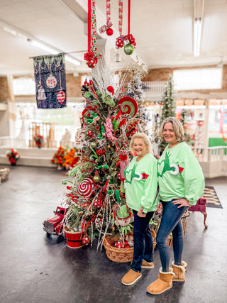 GRINCH HEART SWEATSHIRT QOS