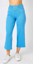 Load image into Gallery viewer, Judy Blue HW Crop wide pants
