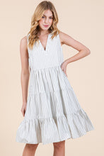 Load image into Gallery viewer, Striped midi dress
