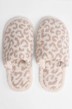 Load image into Gallery viewer, Luxury slippers
