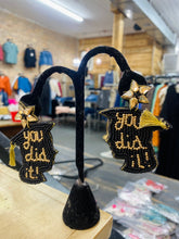 Load image into Gallery viewer, Graduation Beaded Eqarrings
